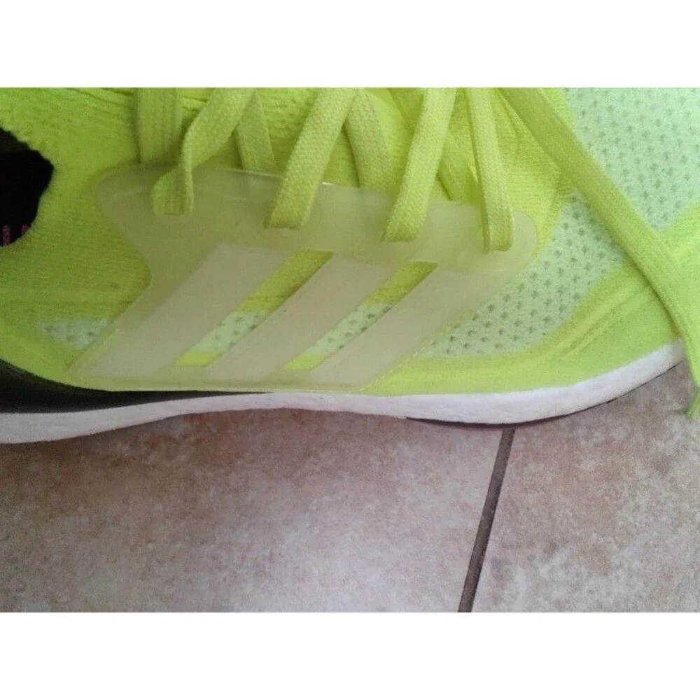 Men's Adidas UltraBoost 21 Solar Yellow Lightweight Shoes Size 9 # FY0373